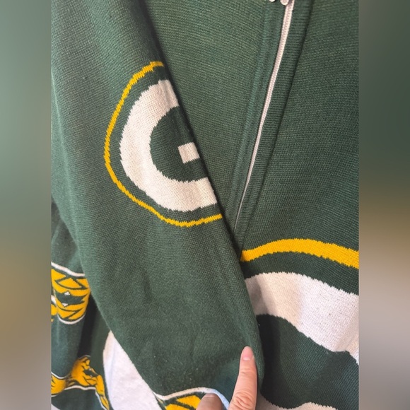 NFL Apparel Green Bay Packers Klew Big Logo Full-Zip Hoodie - Picture 5 of 11